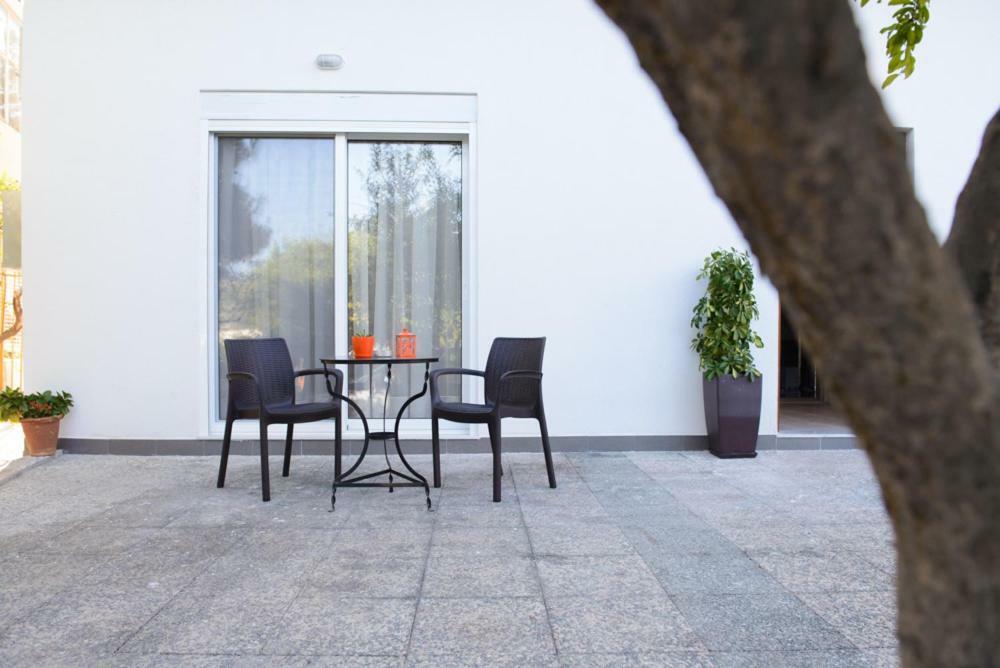Beautiful House In Alimos Near To The Beach And Metro Athen Eksteriør bilde