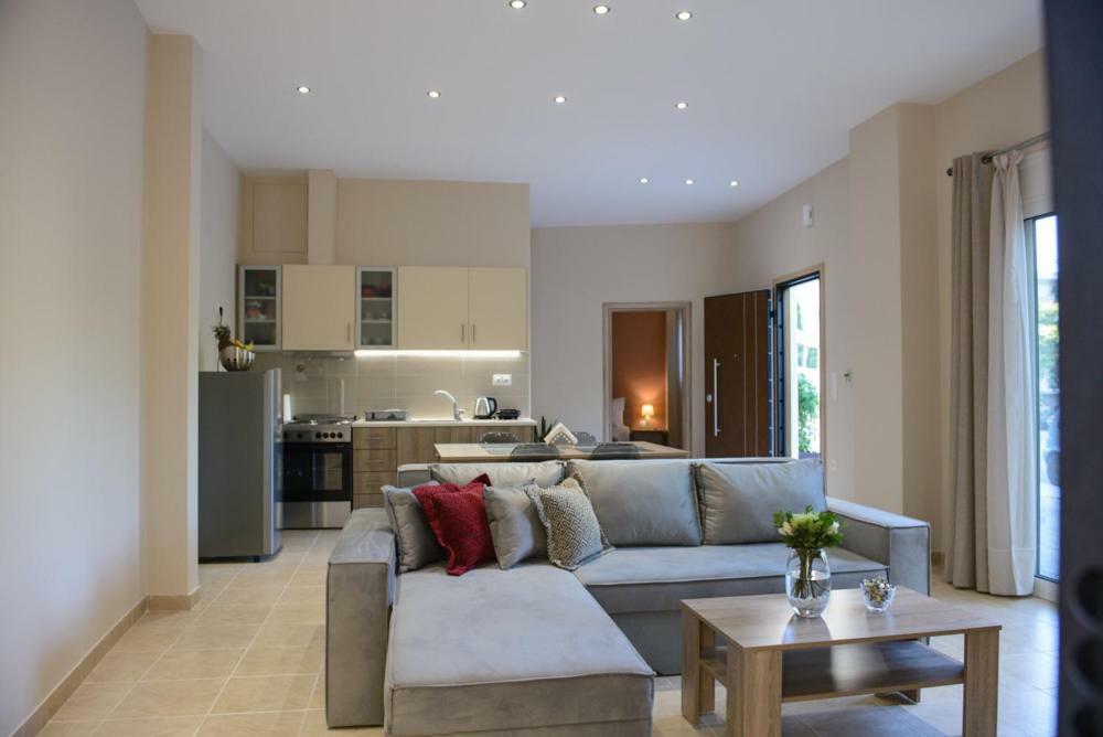 Beautiful House In Alimos Near To The Beach And Metro Athen Eksteriør bilde